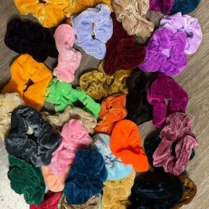 Velvet Scrunchies Set - Multicolor